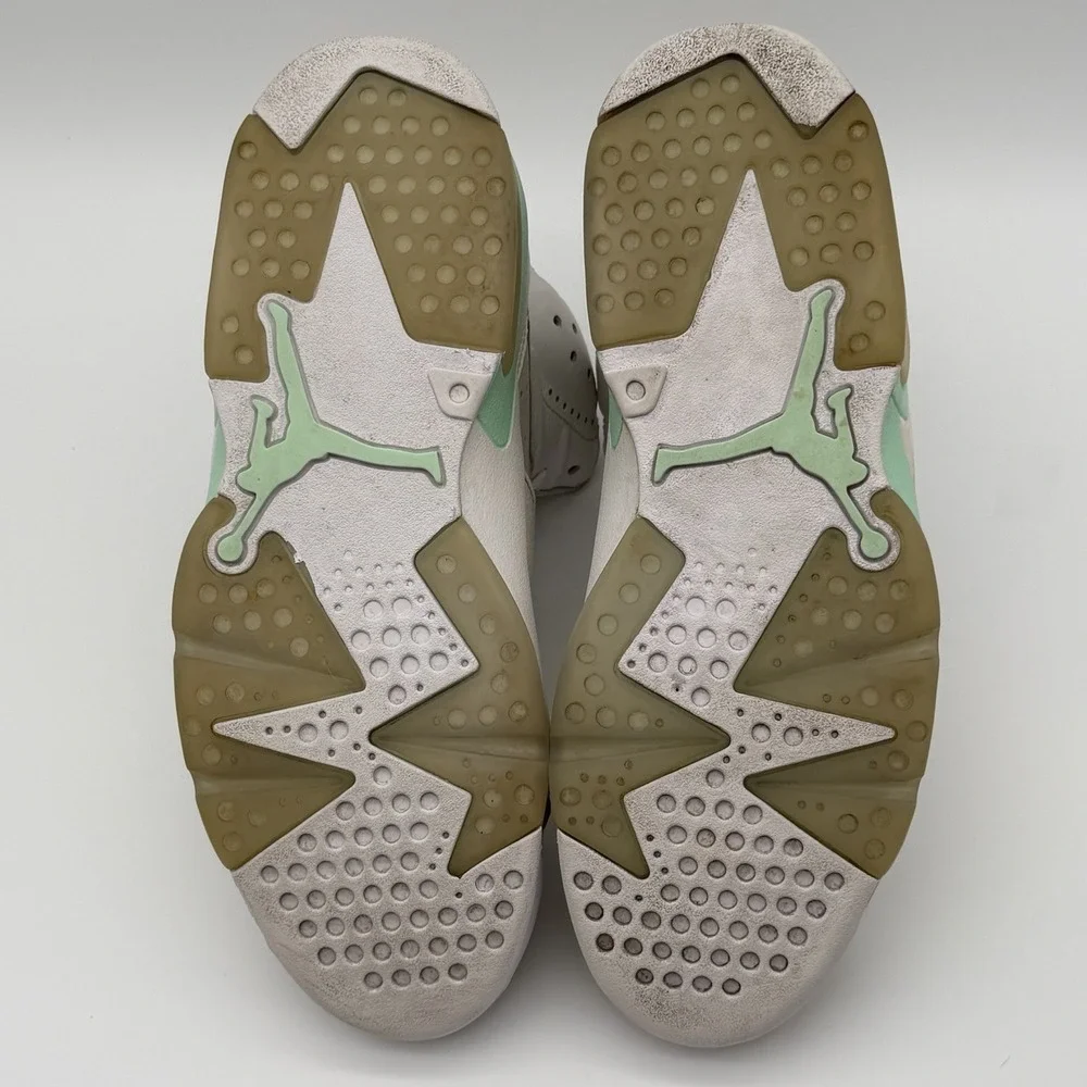 Jordan Air Jordan 6 Retro Mint Foam DQ4914-103 Size 10.5W/9M Rare large‎ size!